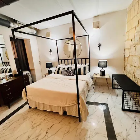 Apartment Stylish House Of Character Valletta